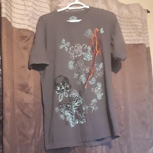 ‼️ Skeleton with Bleeding Heart Tee size Large